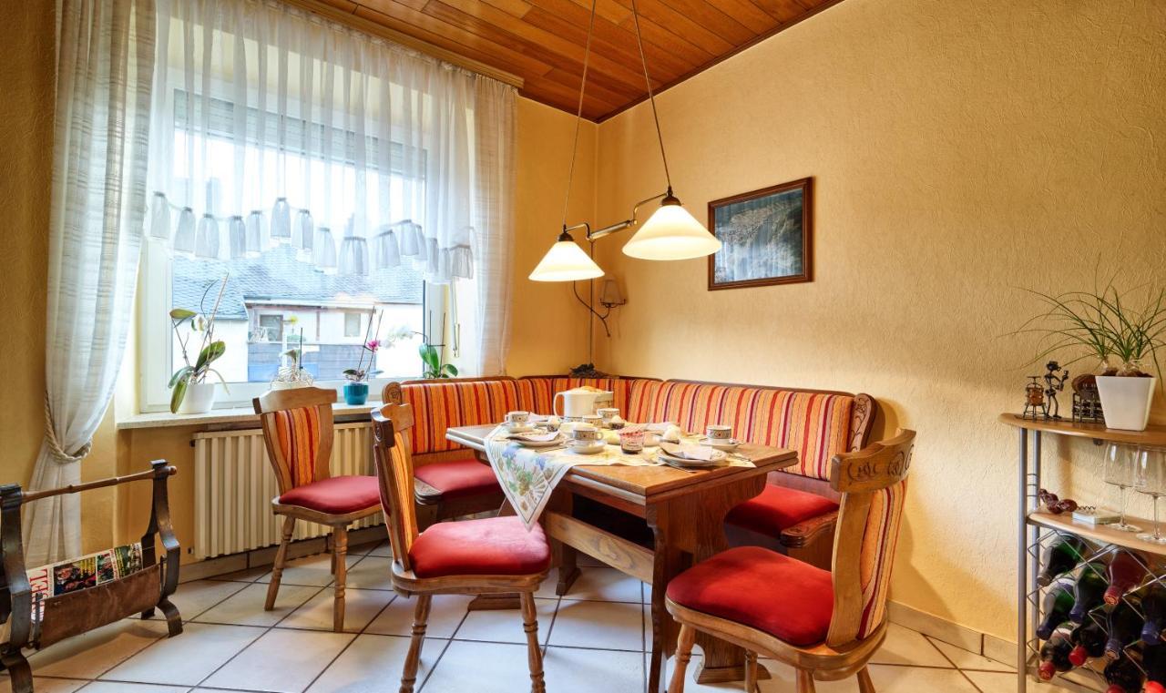 Weingut Christoffel Apartamento Kövenig Exterior foto