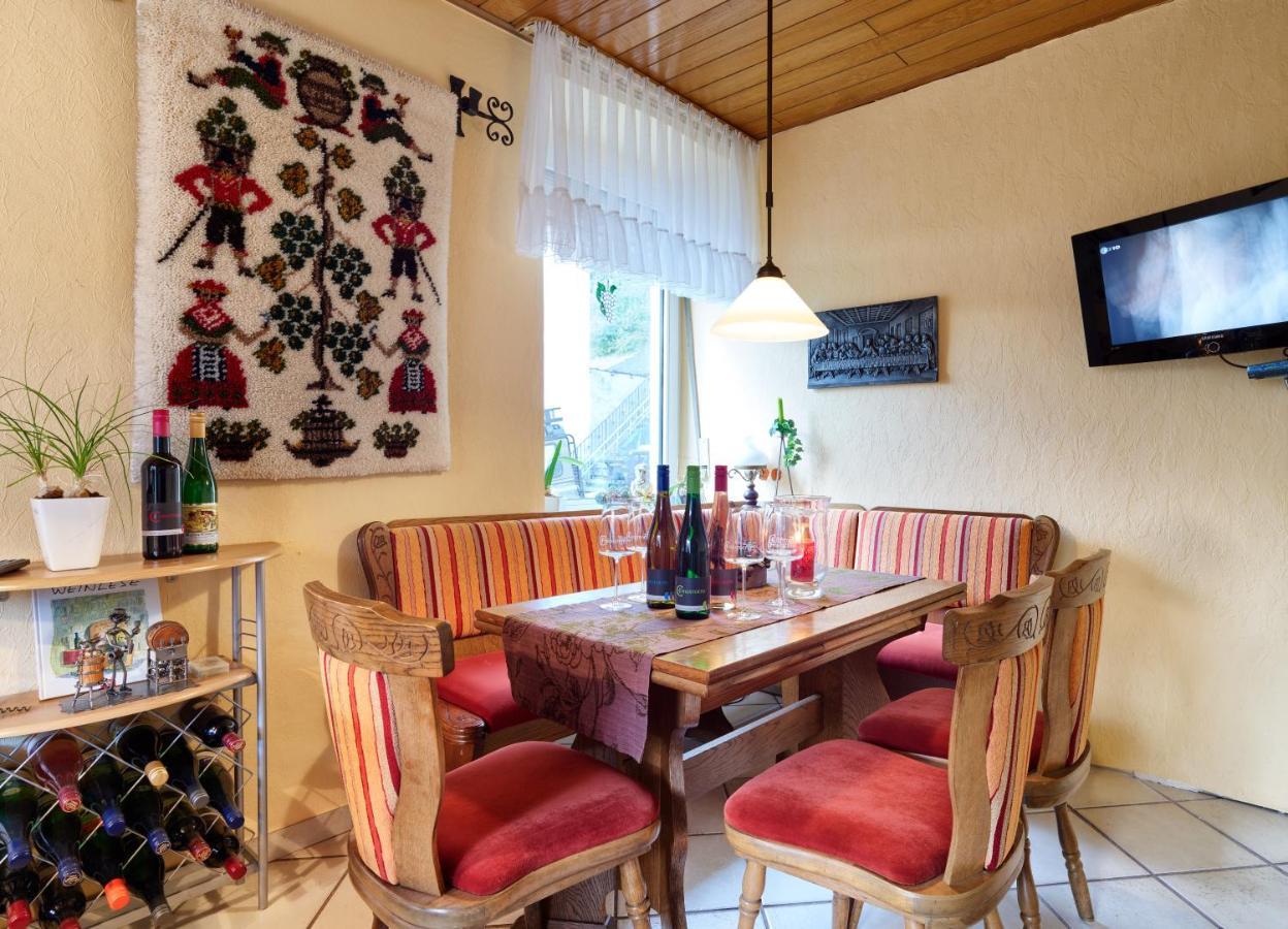Weingut Christoffel Apartamento Kövenig Exterior foto